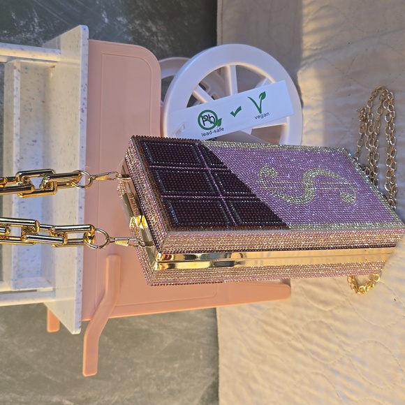 Caleesa $ Money Crystal Handbag Witg Crossbody Chain NWT - Picture 6 of 8